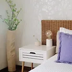 Апартаменти Euphoria Urban Nest Бухарест